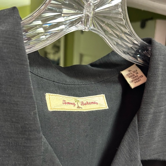 TOMMY BAHAMA - Picture 2 of 3